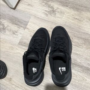 Nike Men's Black Sneakers